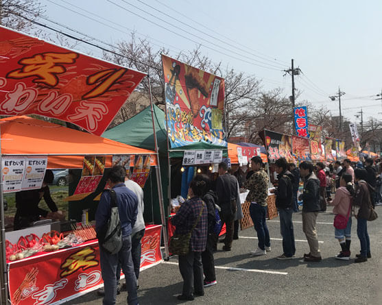 第一回 全国揚げ物選手権大会の会場風景